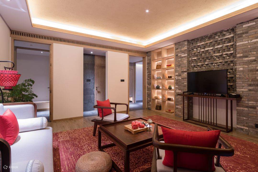 [Di dalam Bandar Purba Gankeng/Terus sampai ke Futian Port Line 10] Shenzhen OCT Gankeng Ancient Town - Pakej Penginapan Hotel Phoenix Hakka